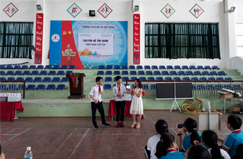 Học sinh Đô Thị Việt Hưng sôi nổi, hào hứng tham gia chuyên đề kỹ năng sống “Hành trang tuổi teen”